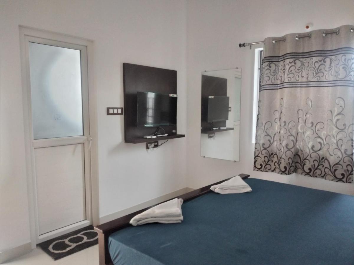 Catch A Wave Hotel Mahabalipuram Buitenkant foto