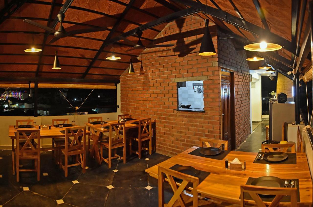 Catch A Wave Hotel Mahabalipuram Buitenkant foto